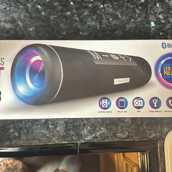 Wireless LED speaker - Picture 9 of 9